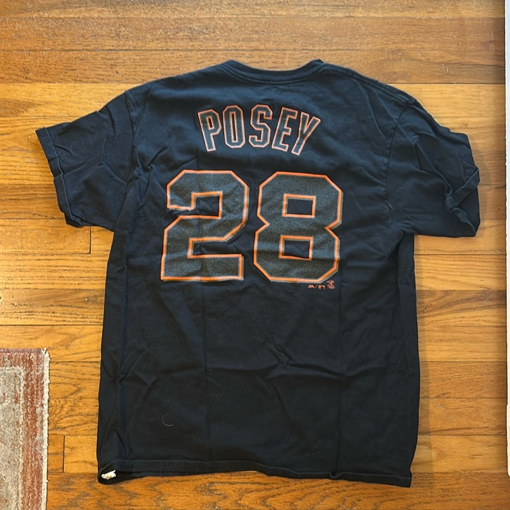 Men’s Large Giants T Shirt 28 Posey